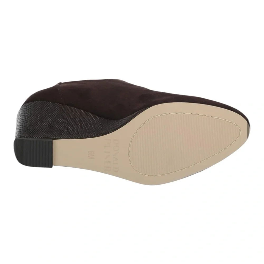 Donald Pliner Tanah Shootie in Dark Brown NWT